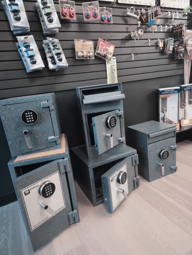 safe and secure locksmith